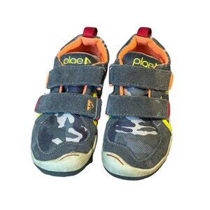 Plae Raven Camo Ty Sneakers 10 toddler